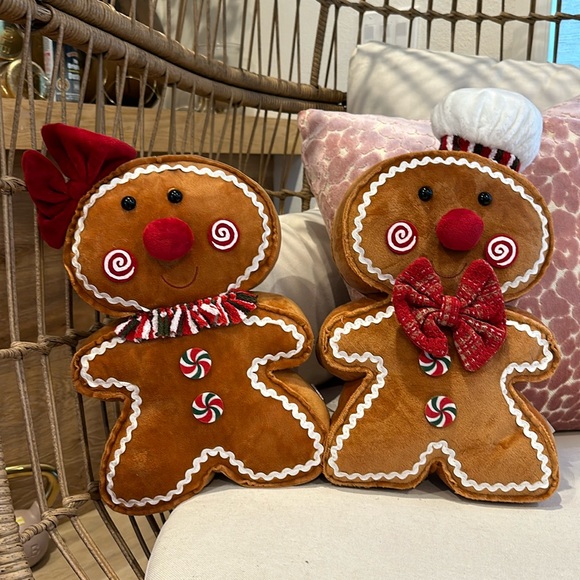 Christmas Holiday gingerbread boy girl theme pillow doll plush set baker bow - Picture 1 of 12
